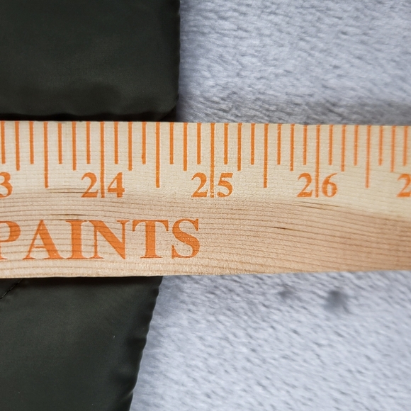 Michael Kors Women's Green Puffer Vest Medium NWT Lightweight MSRP $125 - Picture 11 of 12